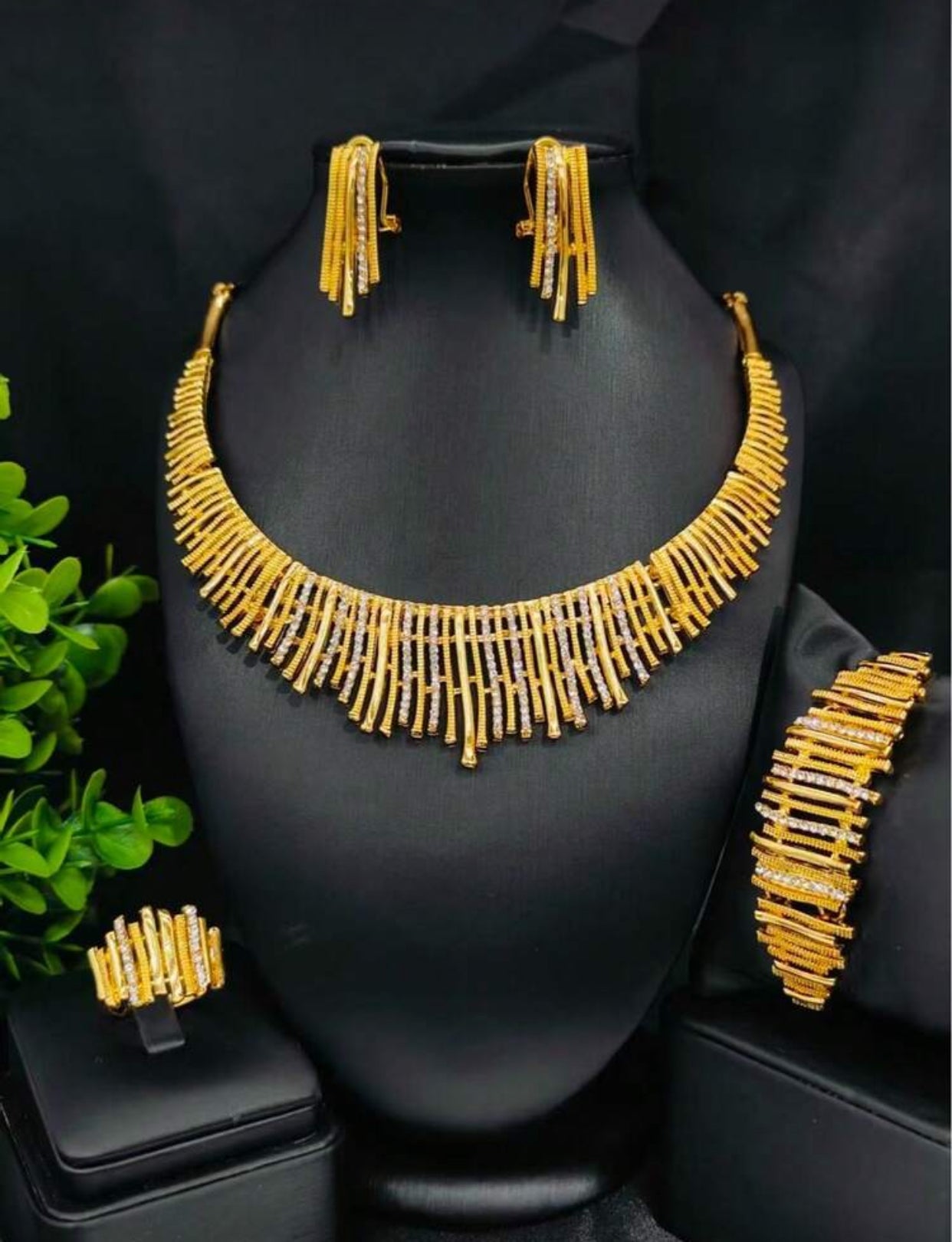Elegant Gold Plated Jewelry Set for Women