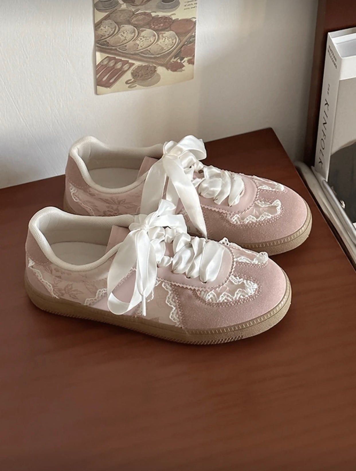 پێلاڤێن وەرزشی نوي يئت ئافره تا DareSee