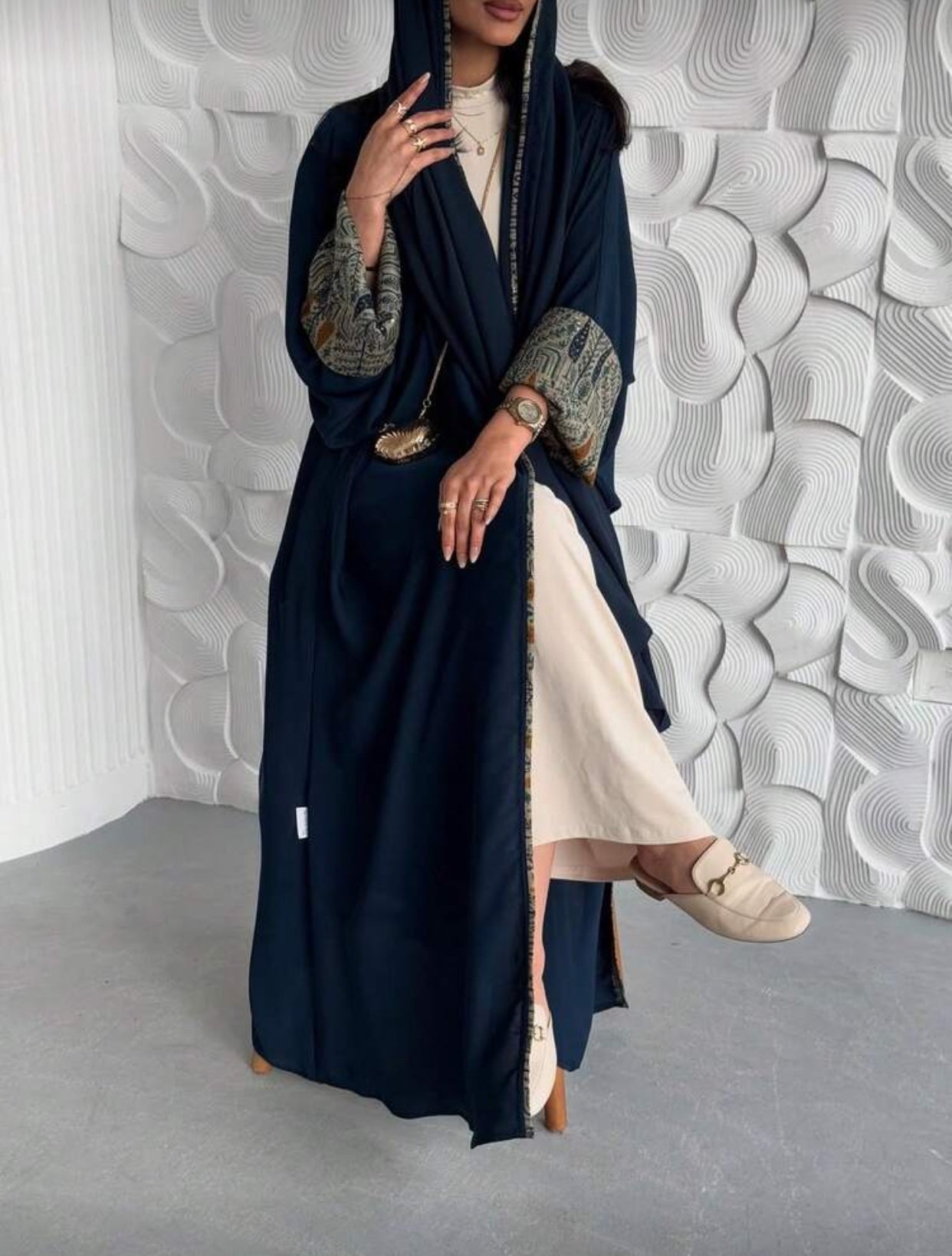 تاقمەکێ دوو پارچە: کاردیگانێ درێژ وده رسوك