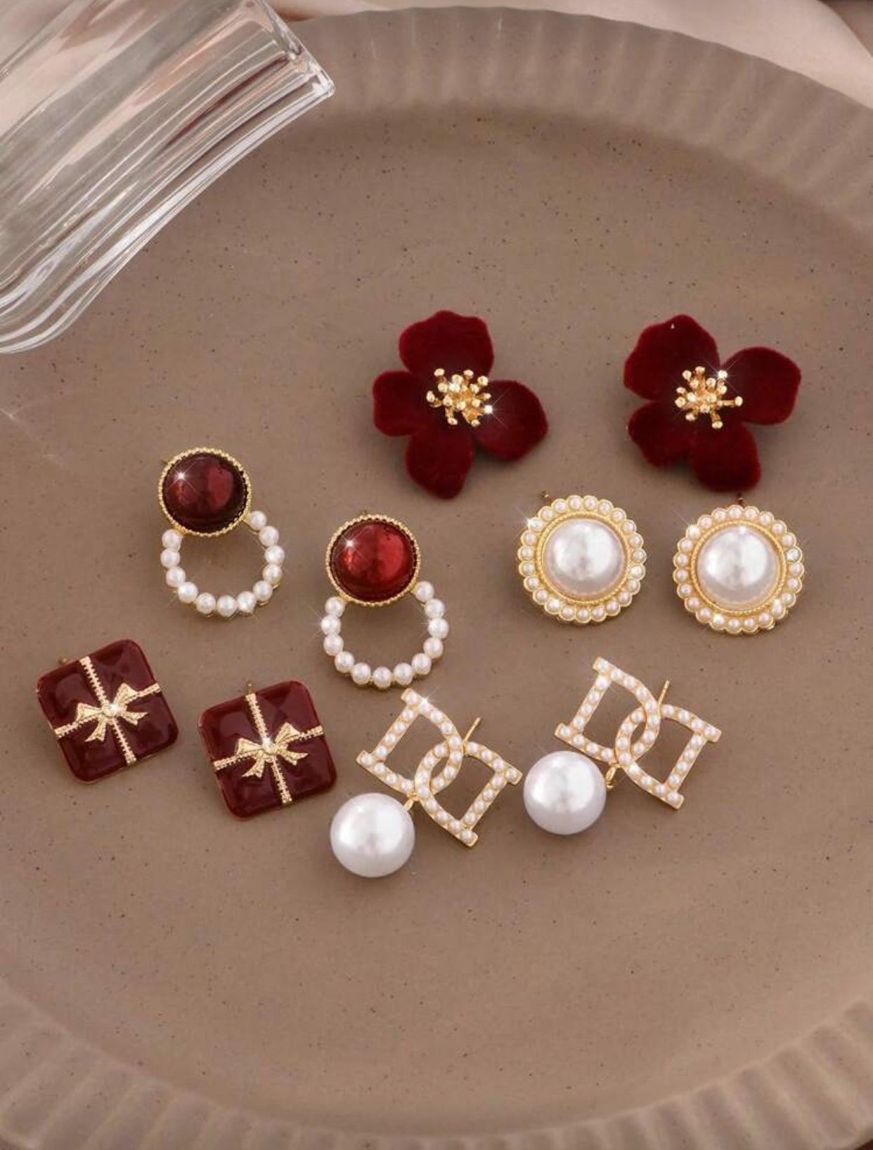 گوهارێن حريرى یێن ساده و نازکە