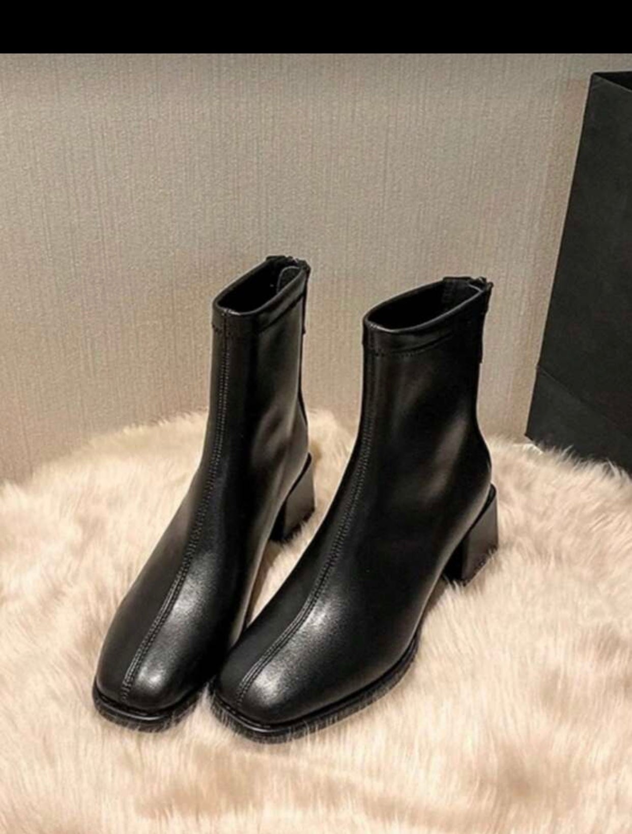 بوتێن كورت يێن ئافرەتان ب مودێلەكا نوي