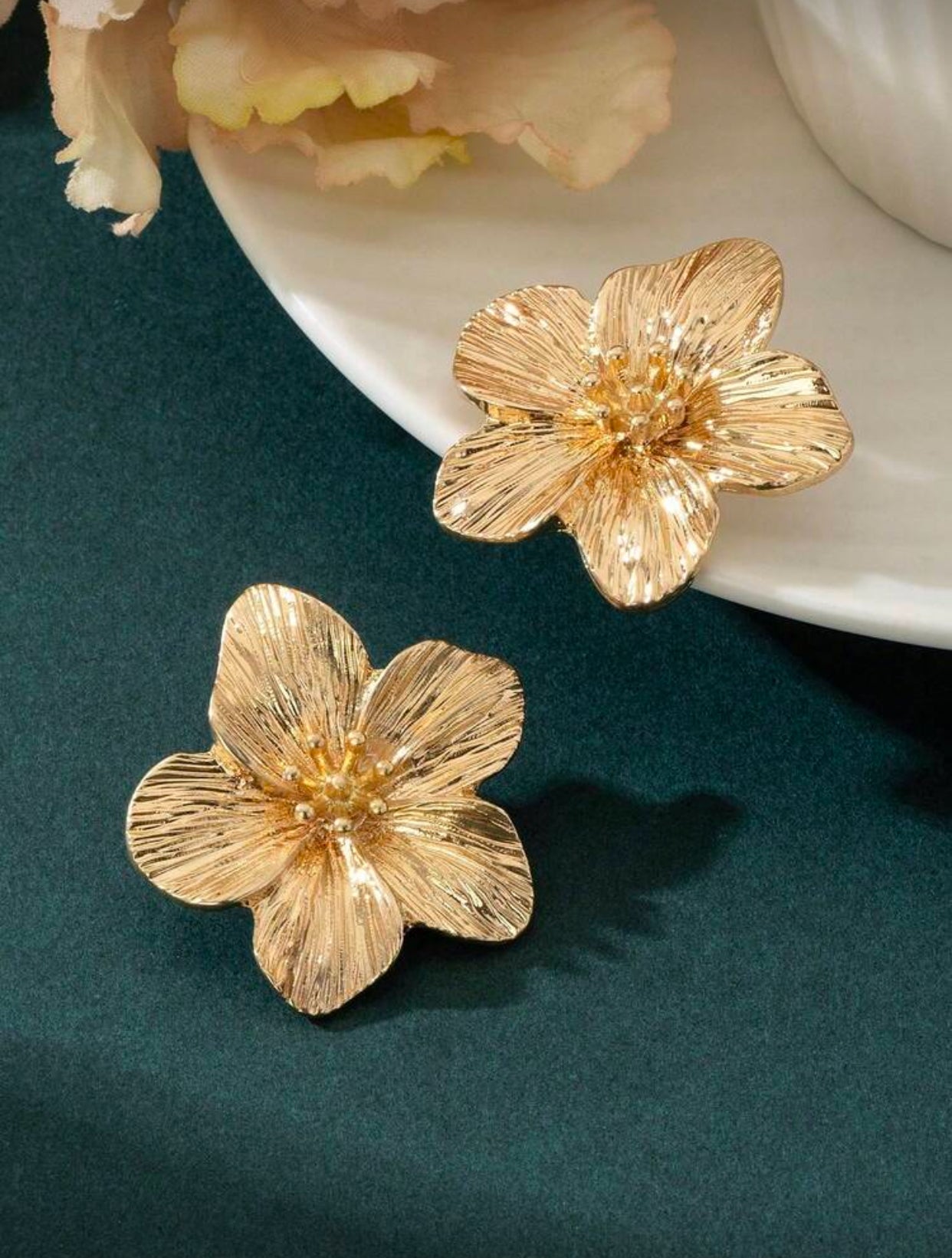 Elegant Vibrant Gold Floral Earrings