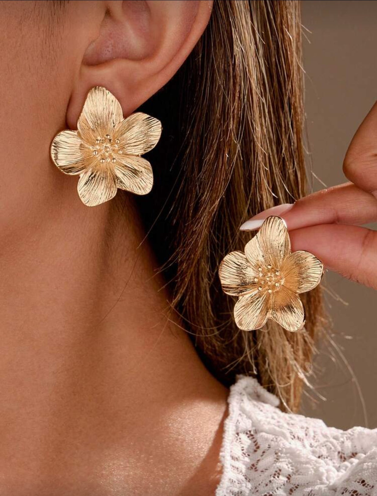 Elegant Vibrant Gold Floral Earrings