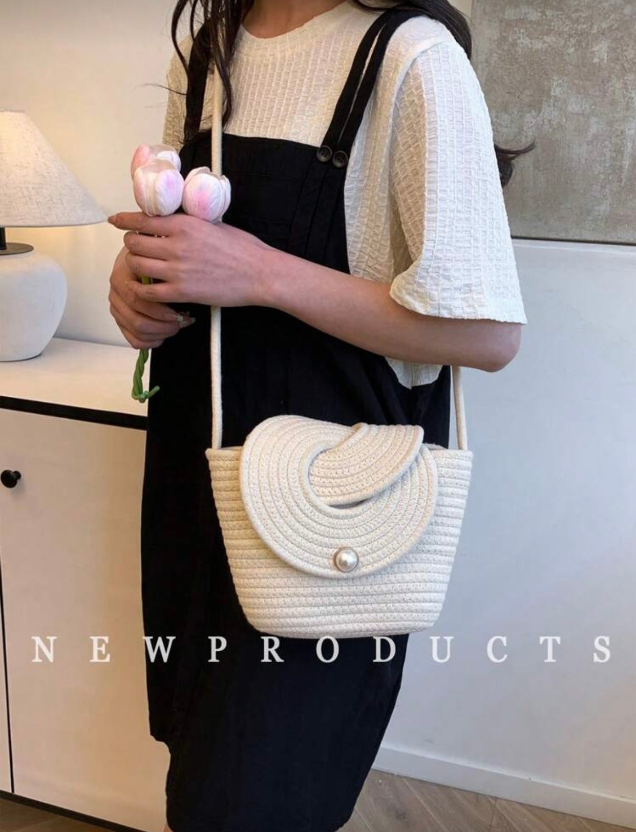 Chaika Solid Color PU Leather Shoulder Bag