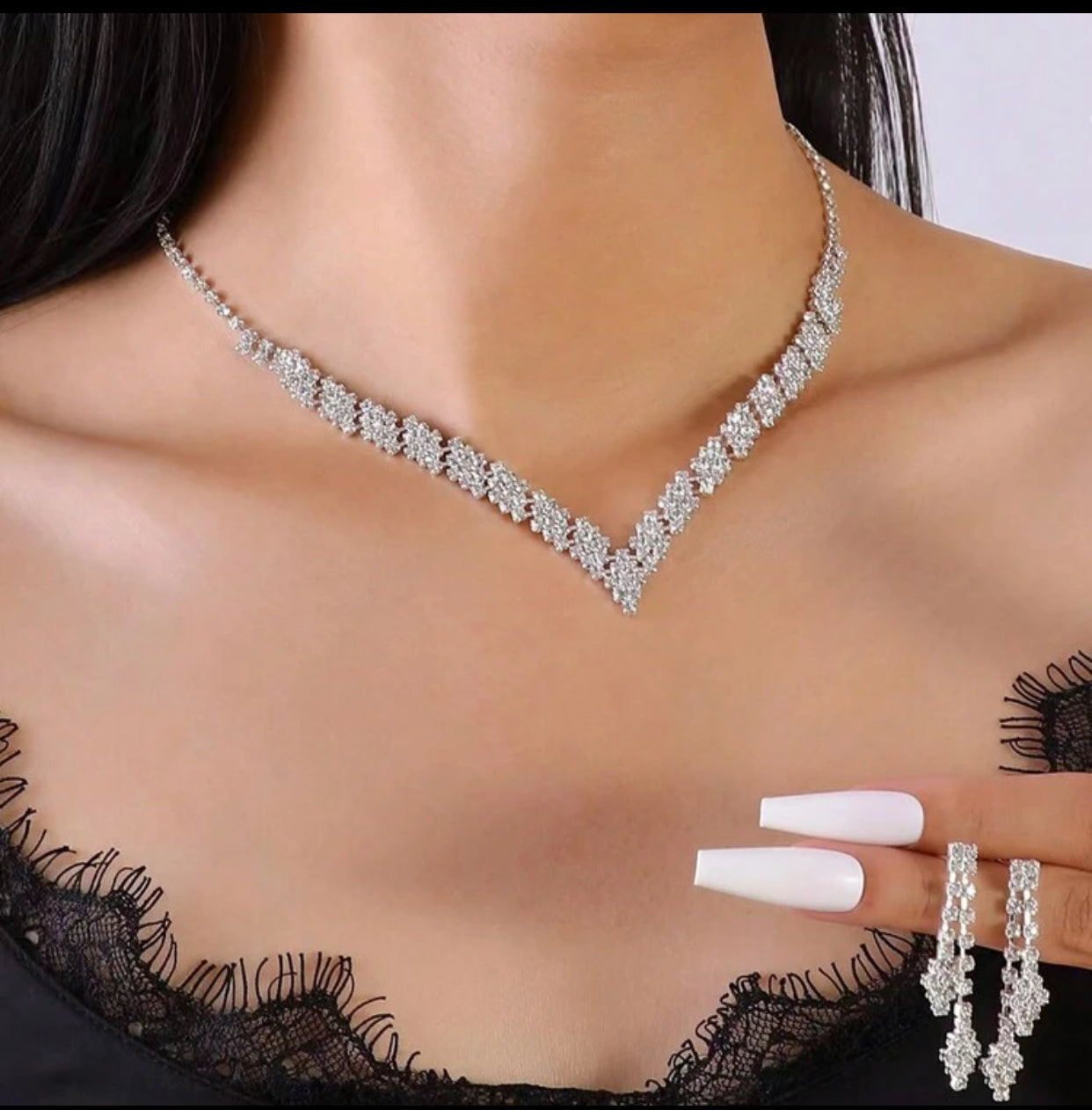 New Elegant Necklace and Earrings Jewelry Set
