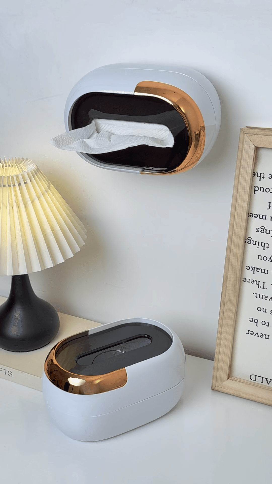 جوتەکێ حافظێن کلینیکسا یێن دیواری یێن سەردەمیانە