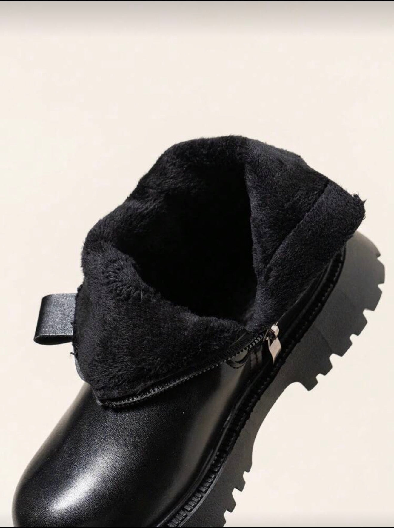 بوت كاحل شتوي للبنات ببطانة فراء