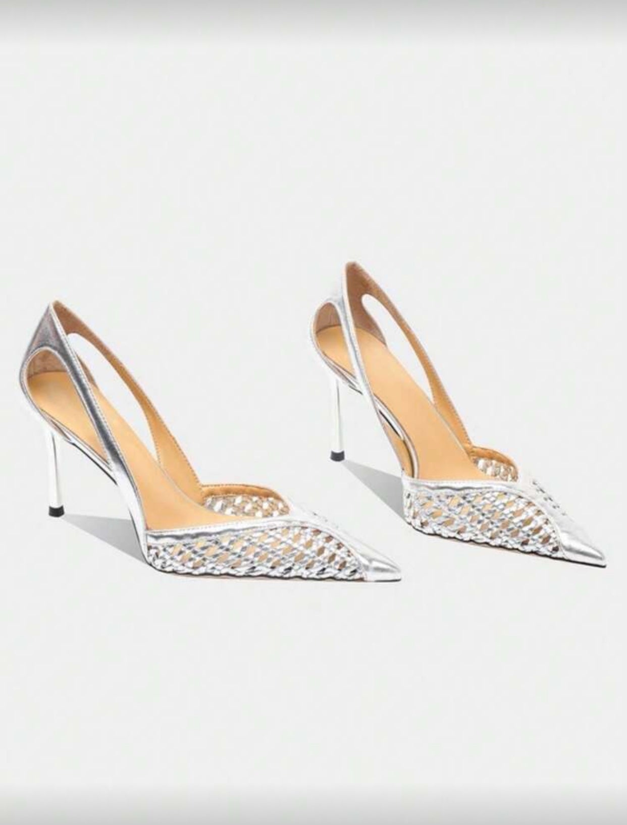 صندل نسائي كعب عالٍ بتصميم منسوج مميز