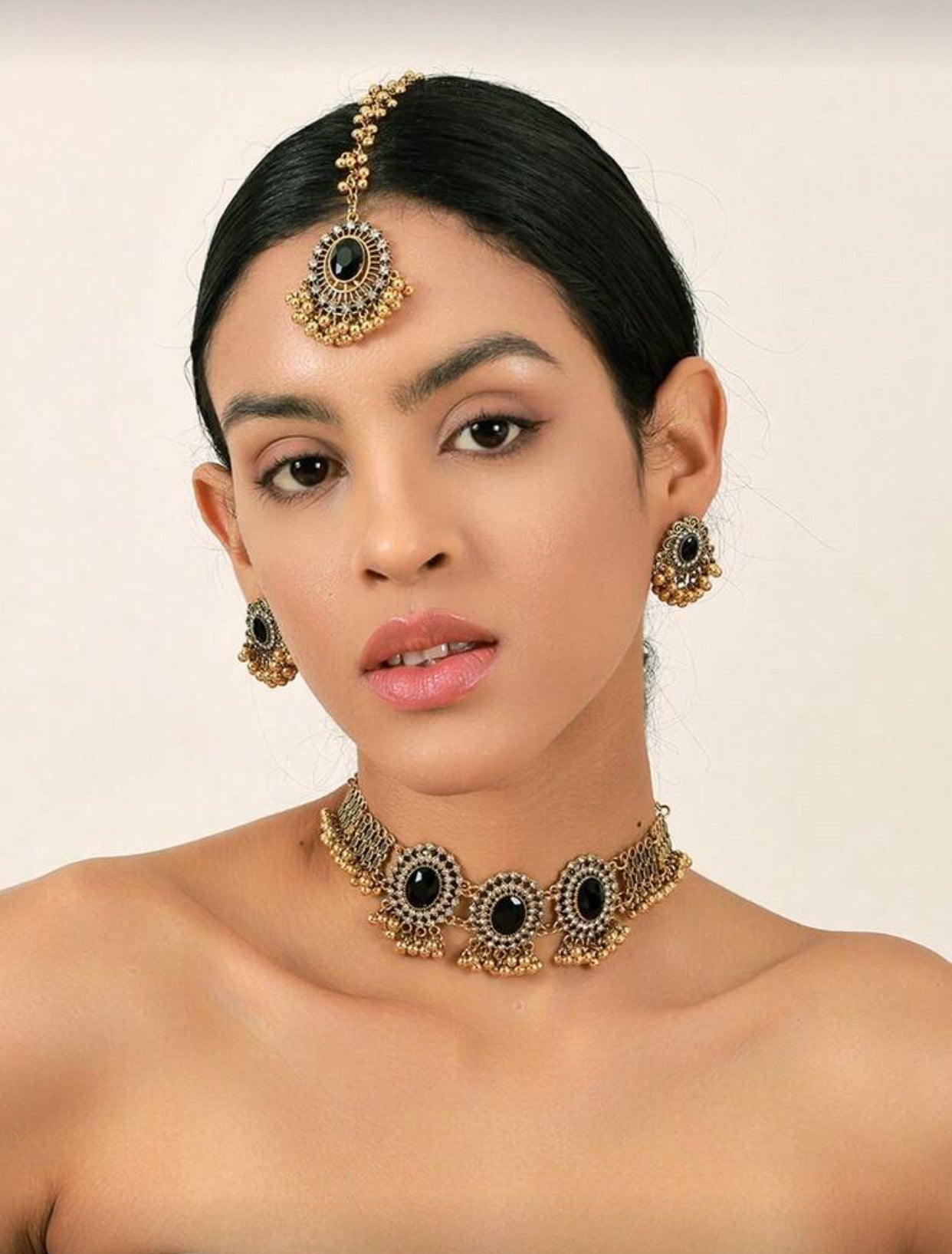 طقم مجوهرات نسائي ٤ قطع برونز عتيق