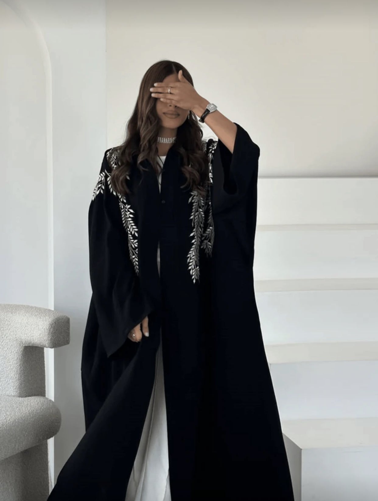 عەبايەکا نەخشاندى يا شيك ب باڵێن شەپەره