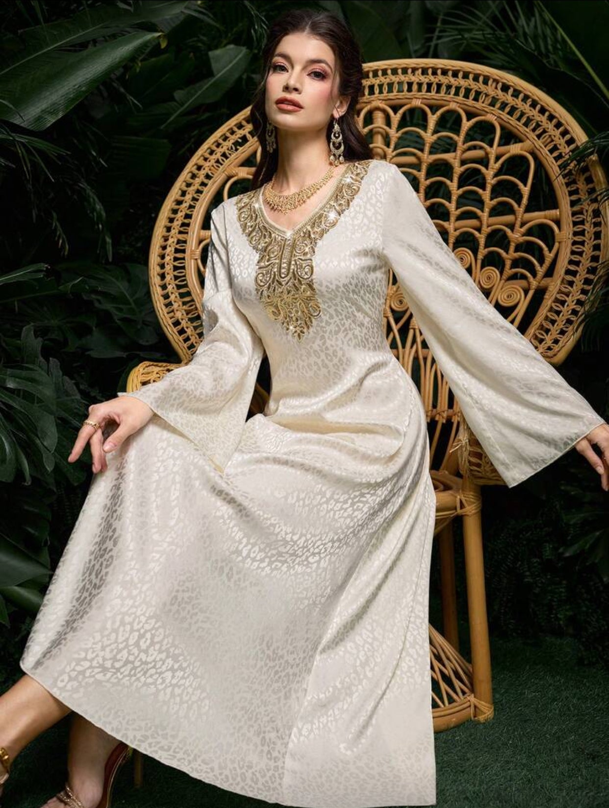 فستانێ نەجمە یێ رەمەزانێ ب نەخشێ گول