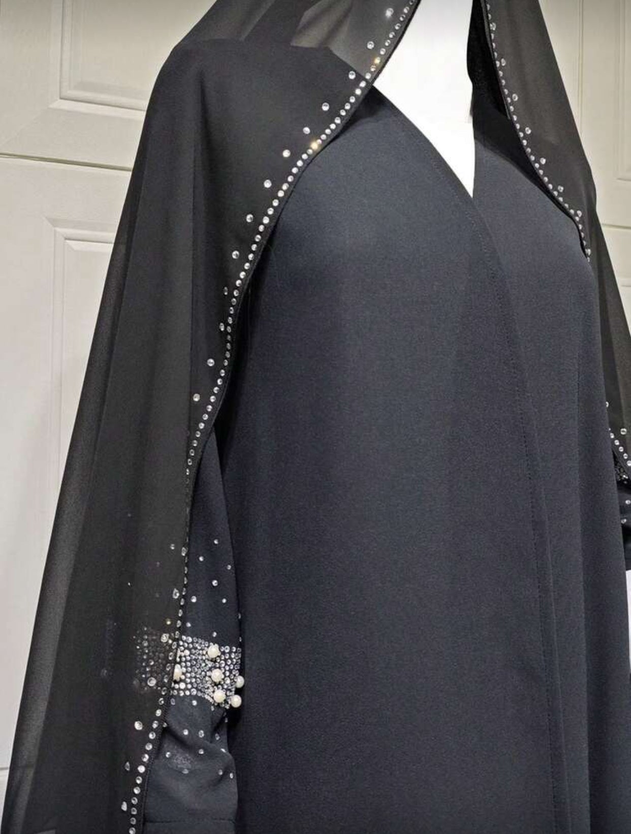 عەبایەکا درێژا شیک ب مرواری ودگه ل ده رسوك