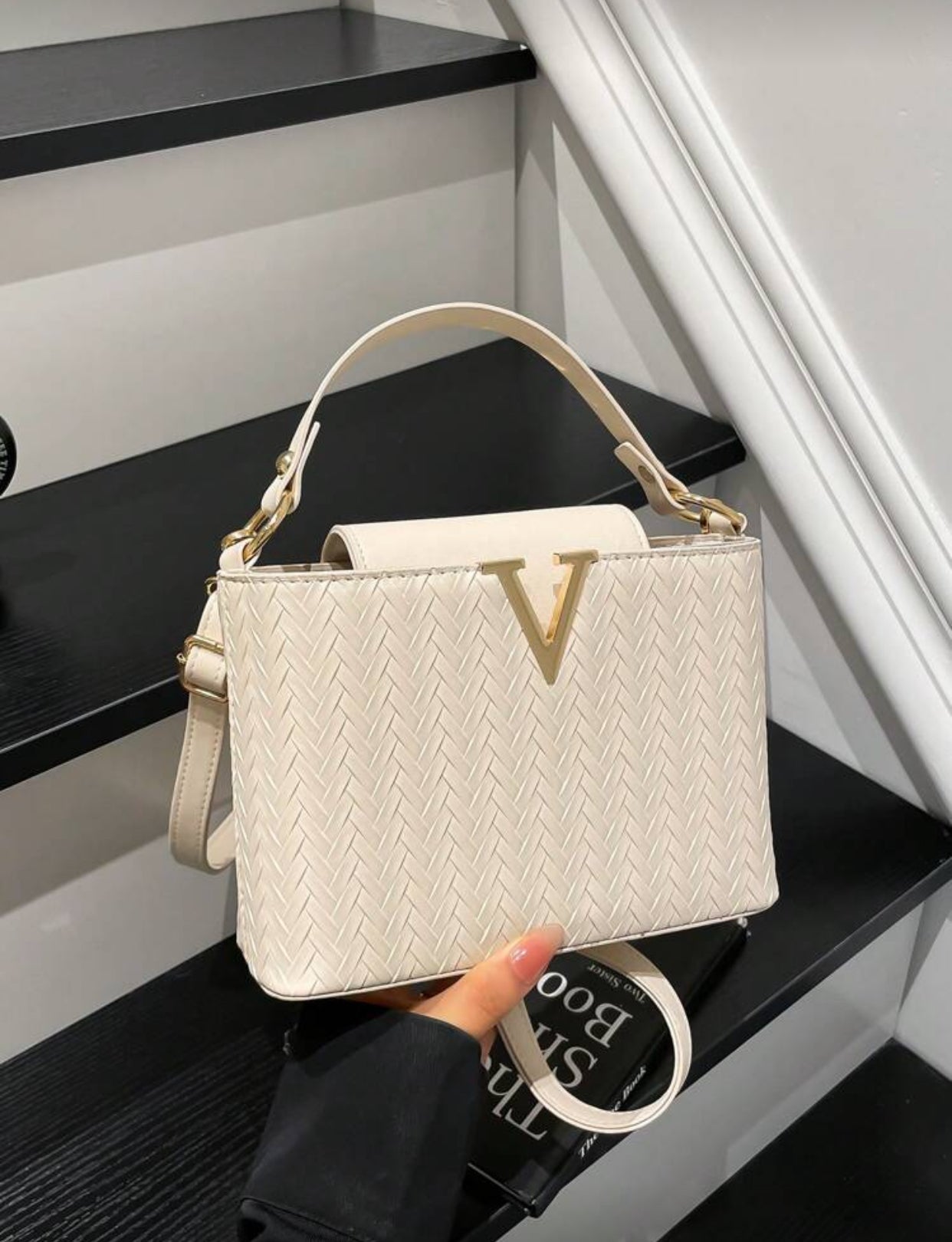 حقيبة كتف نسائية فاخرة بنقشة التمساح