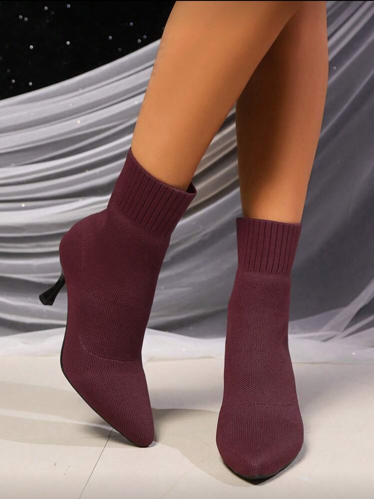 بوت كاحل قماش بكعب عالي ومسامير