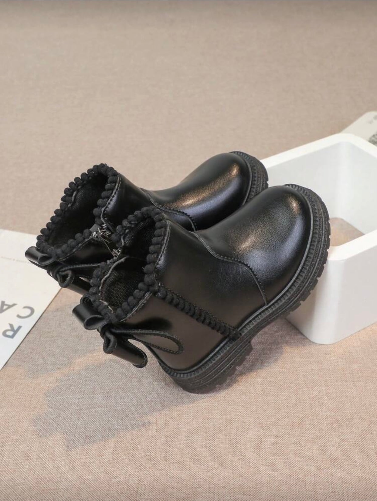 Elegant girls' bow ankle boots