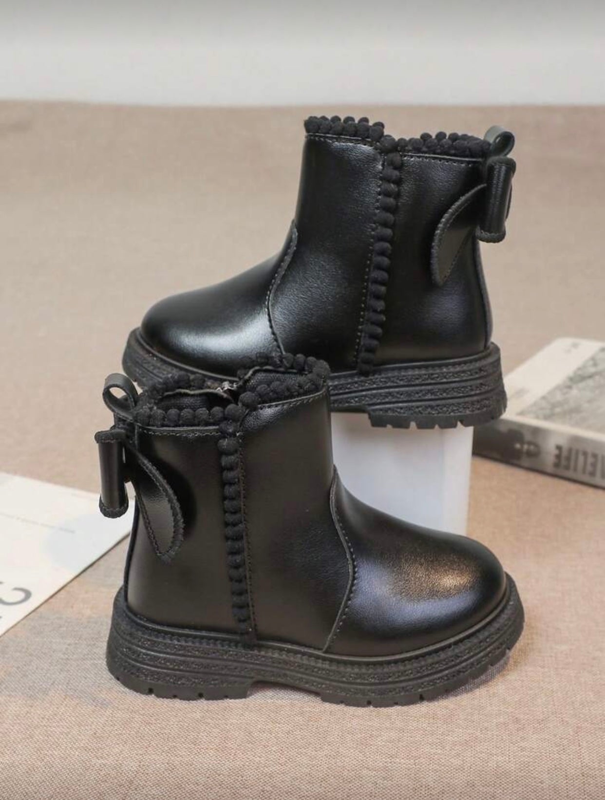 Elegant girls' bow ankle boots