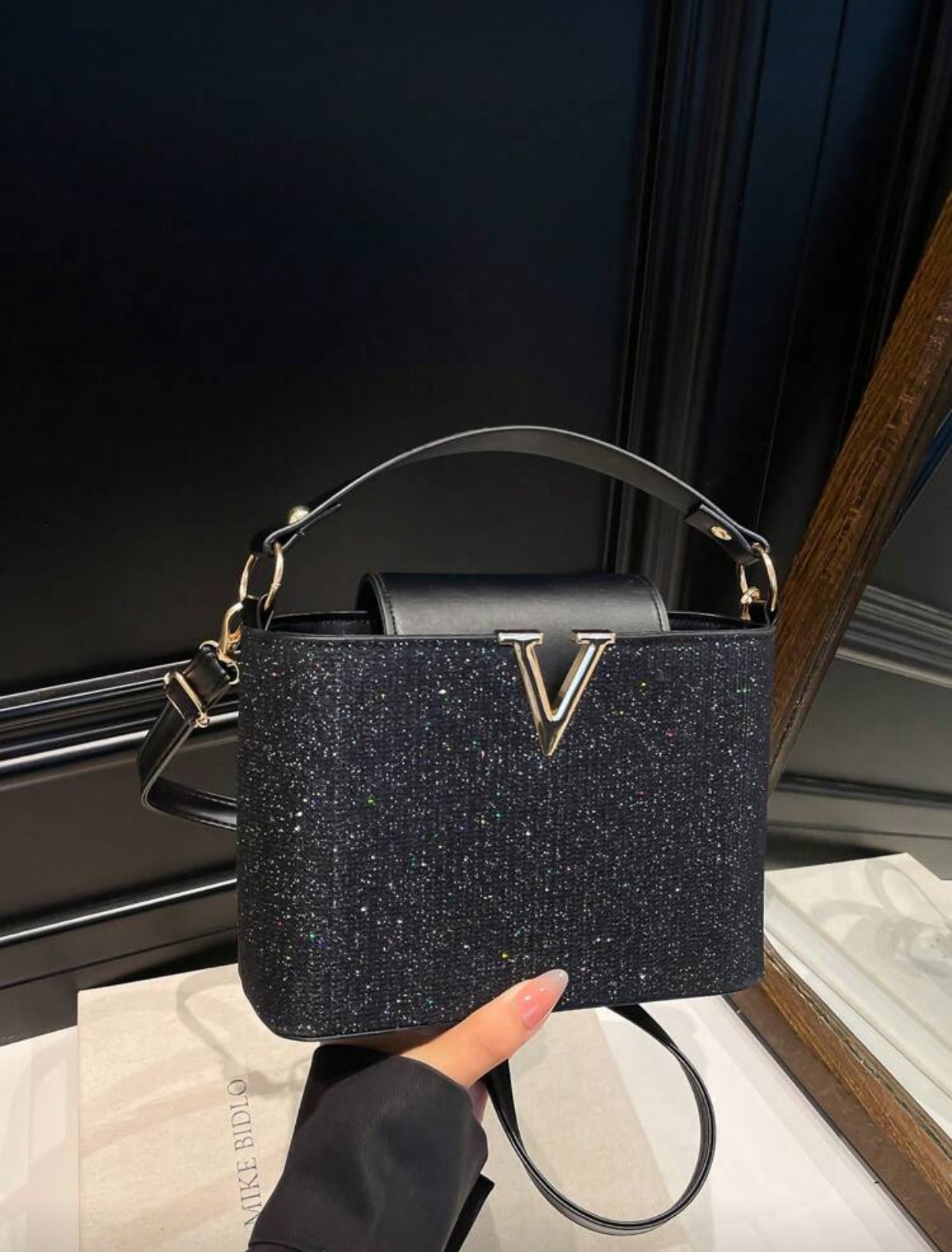 حقيبة كتف نسائية فاخرة بنقشة التمساح