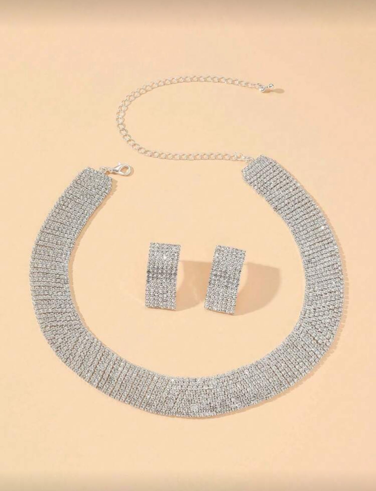 سێتێ گەردانا کریستال و پۆپنە یا ئافرەتان