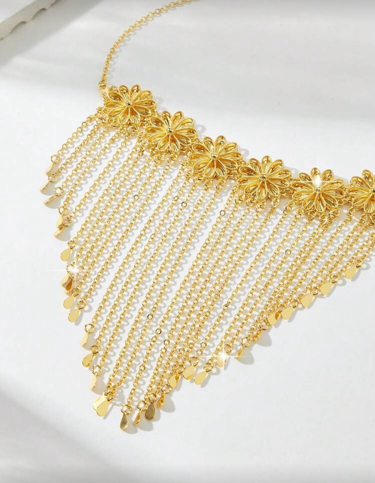 قلادة مربعة فاخرة مطلية بذهب 18 قيراط