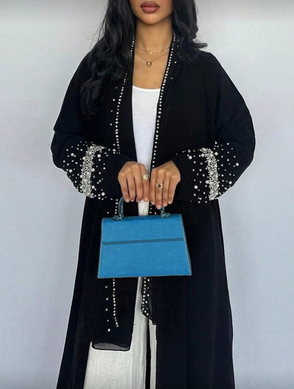 عەبایەکا درێژا شیک ب مرواری ودگه ل ده رسوك