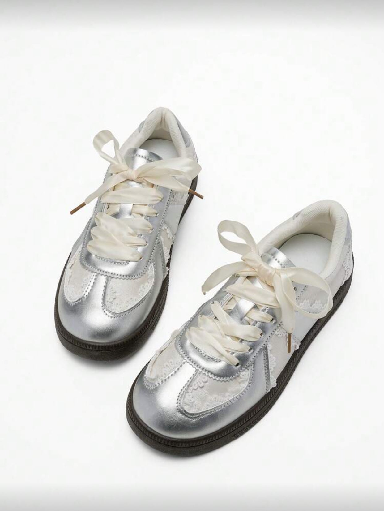 رياضي نسائي مريح ومسامي DareSee حذاء