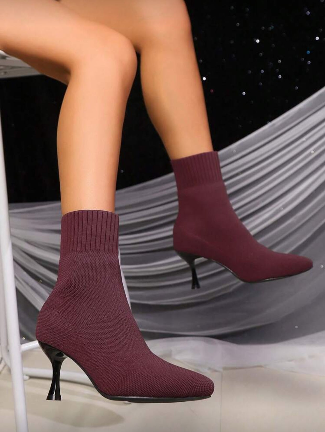 بوت كاحل قماش بكعب عالي ومسامير