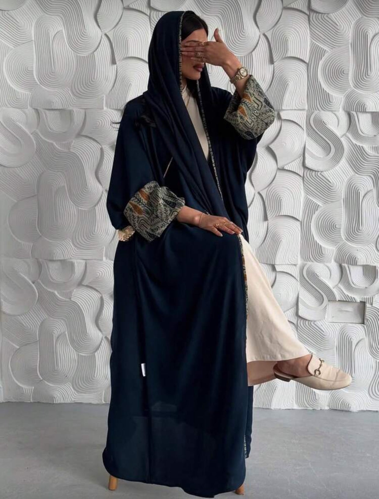 تاقمەکێ دوو پارچە: کاردیگانێ درێژ وده رسوك