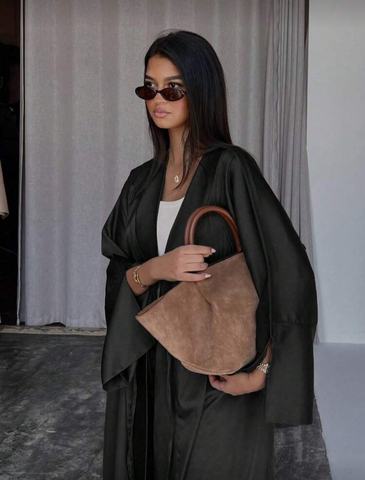 فستان و عەبایە ساتان یا جان بۆ ژنان