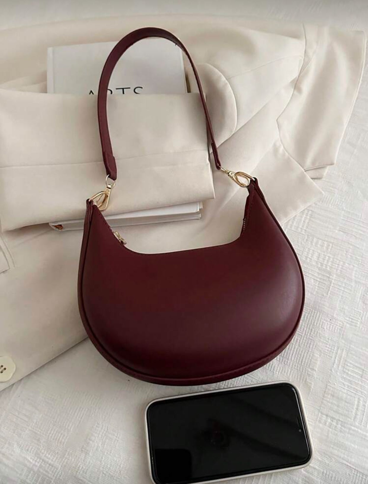 حقيبة كتف جلد PU بتصميم هلال