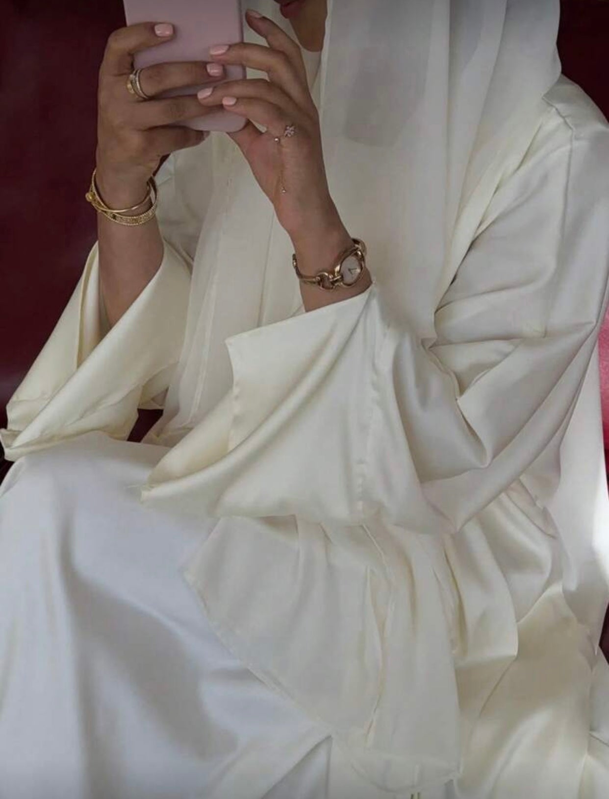 فستان و عەبایە ساتان یا جان بۆ ژنان