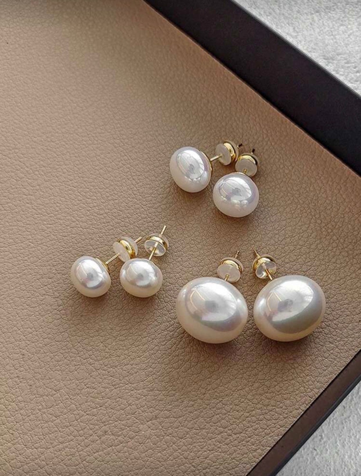 أقراط لؤلؤ صناعي دائرية أنيقة وكلاسيكية