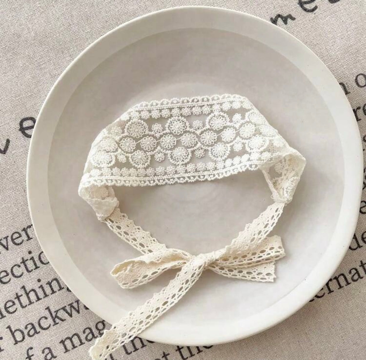 Elegant Lace Bow Headband for Girls(0_3)