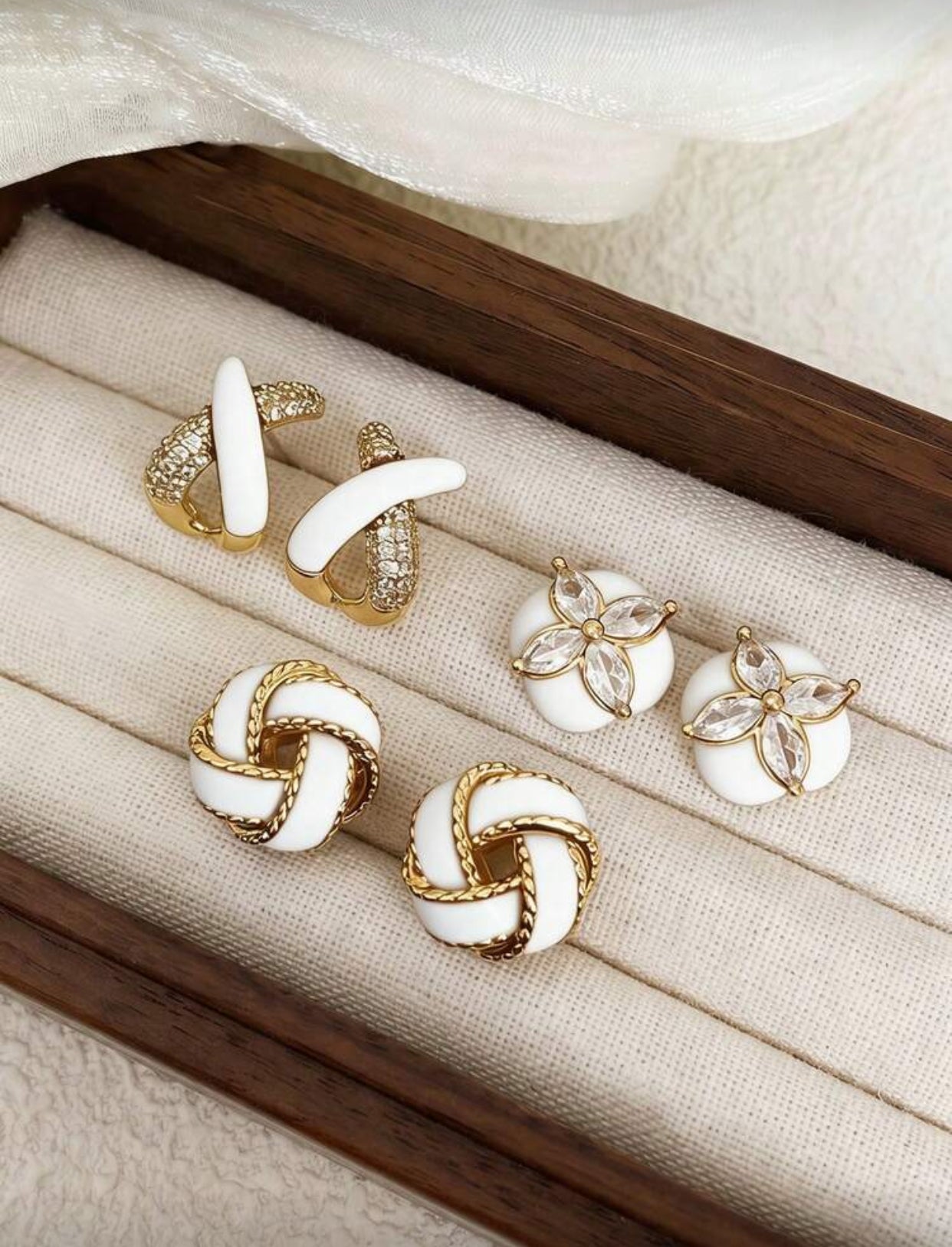 أقراط سمك منسوجة زجاجية أنيقة