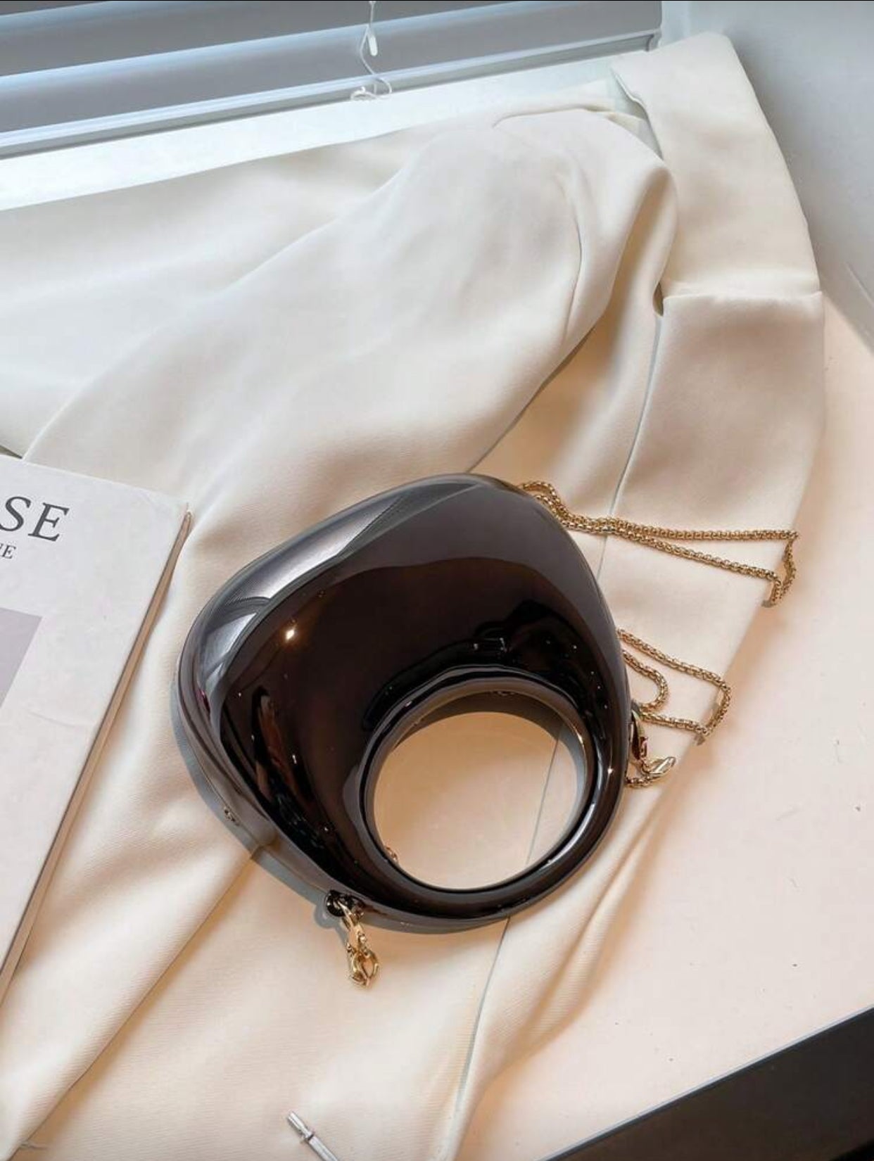  حقيبة يد نسائية أنيقة من الأكريليك