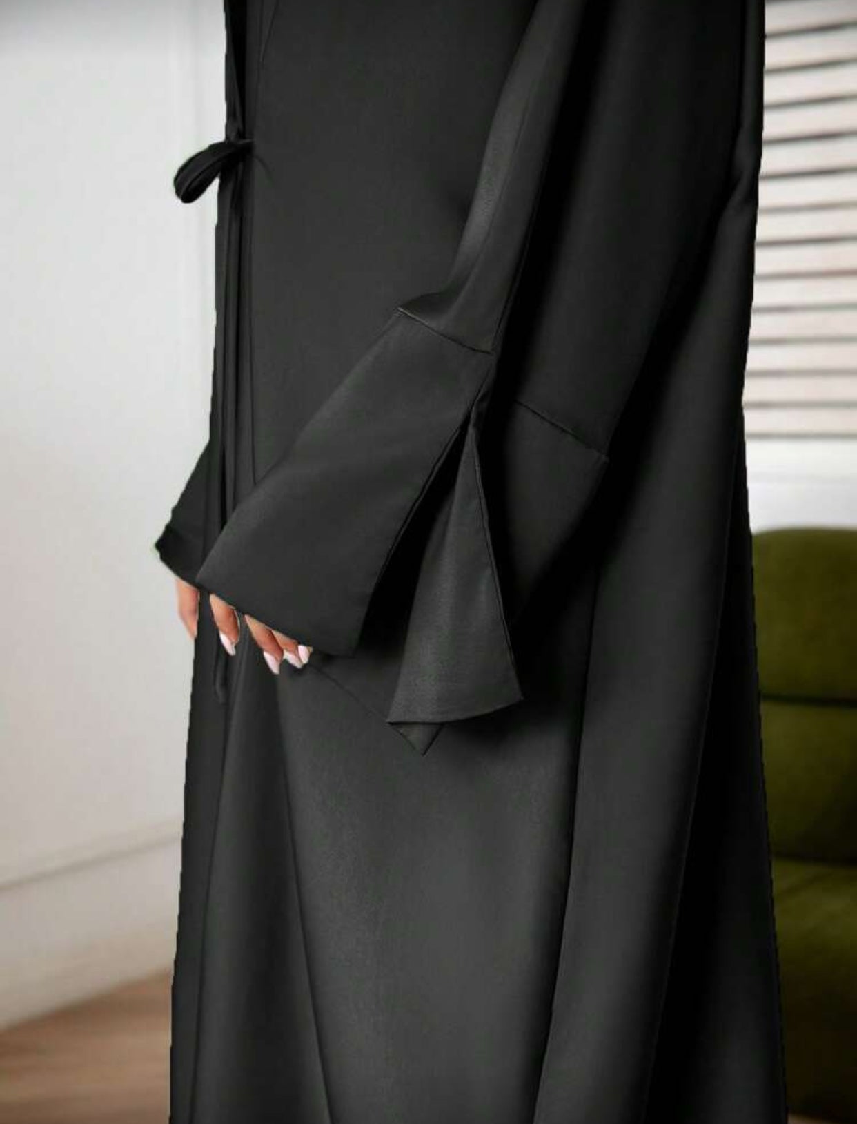 فستان و عەبایە ساتان یا جان بۆ ژنان