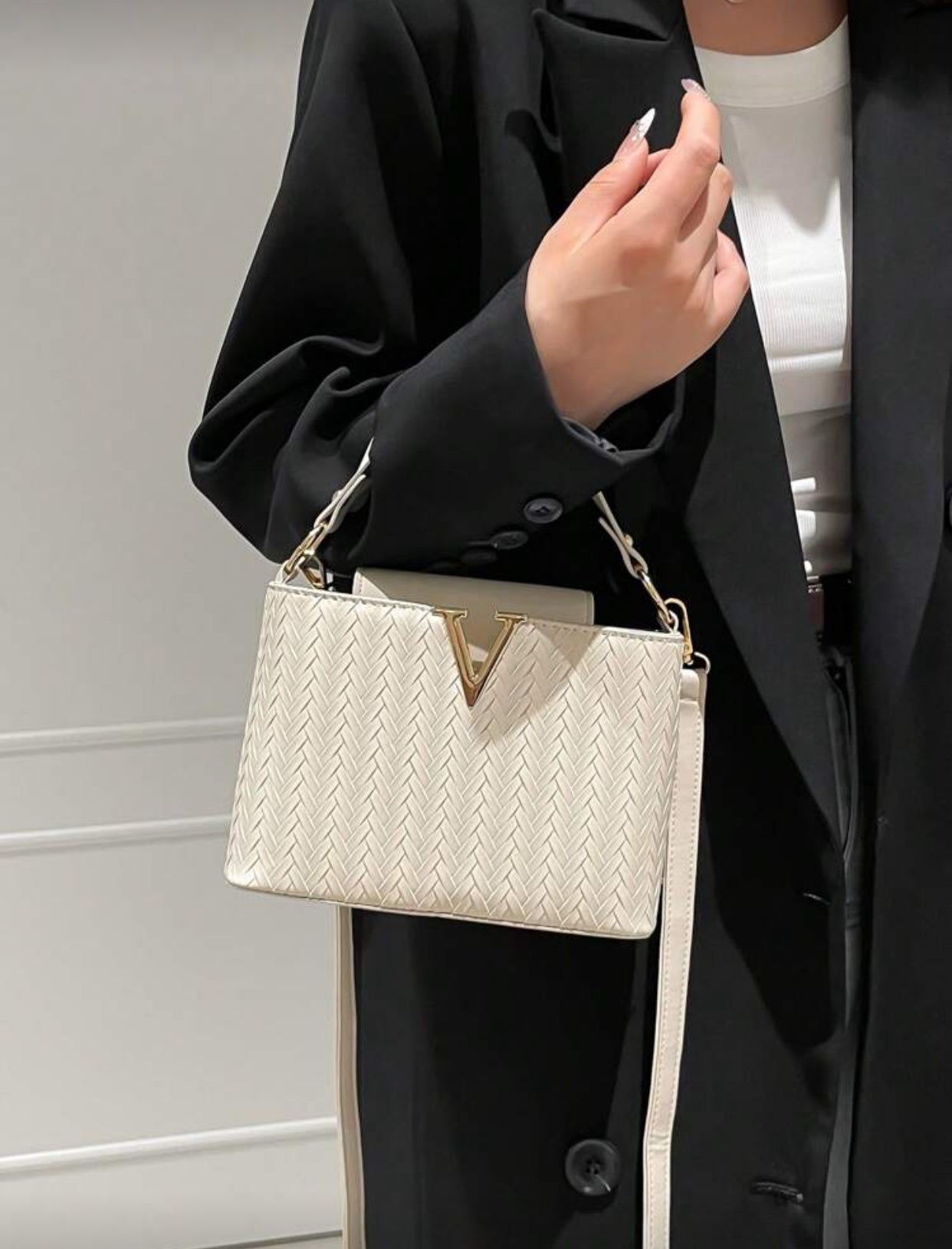 حقيبة كتف نسائية فاخرة بنقشة التمساح